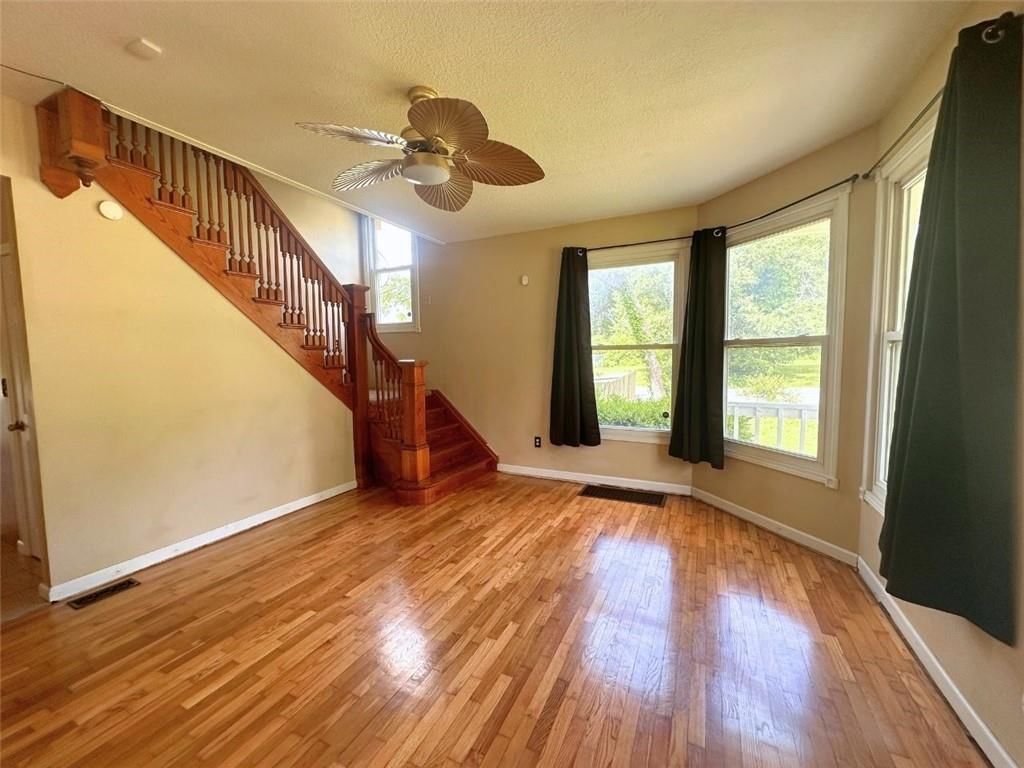 401 E Mcpherson Street — photo 3