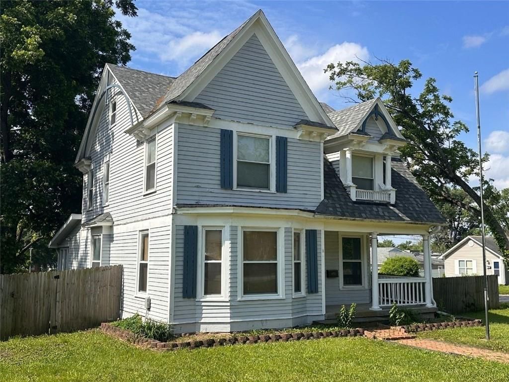 401 E Mcpherson Street — photo 5
