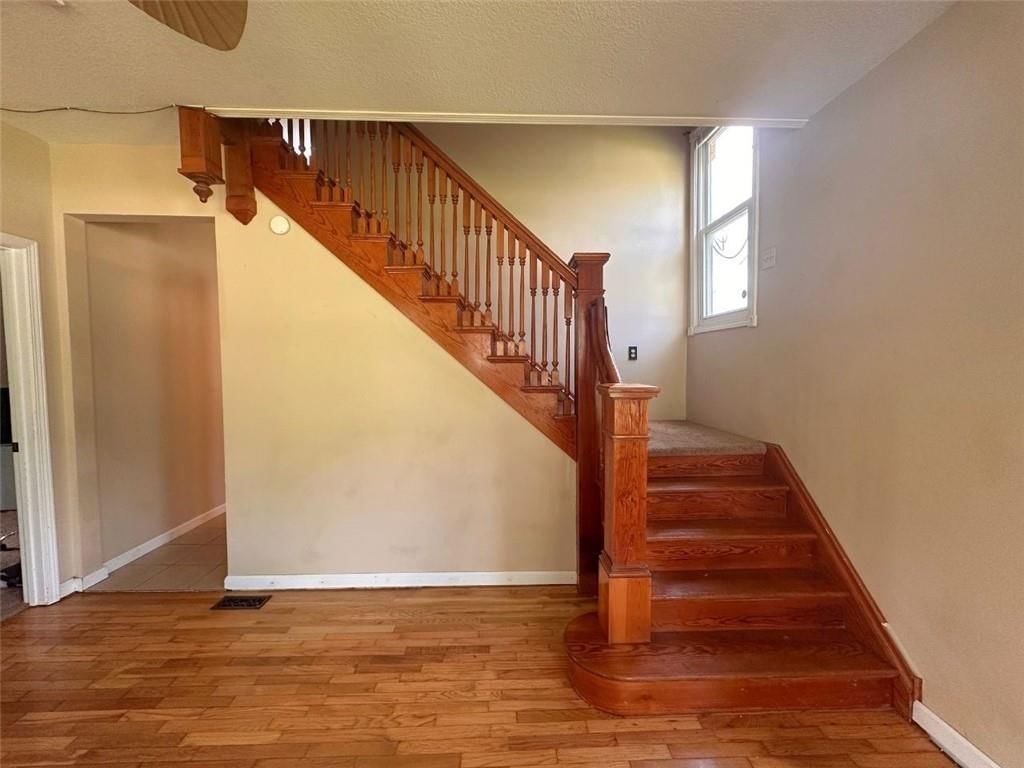 401 E Mcpherson Street — photo 13