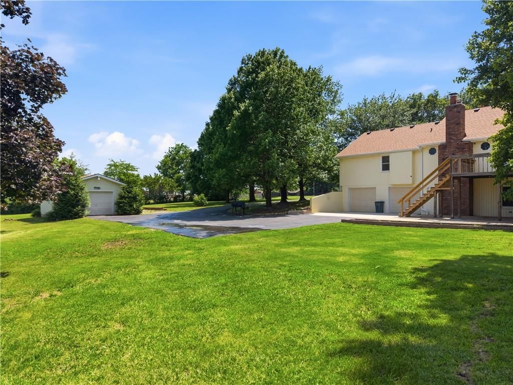 12306 E Brookfield Drive — photo 9