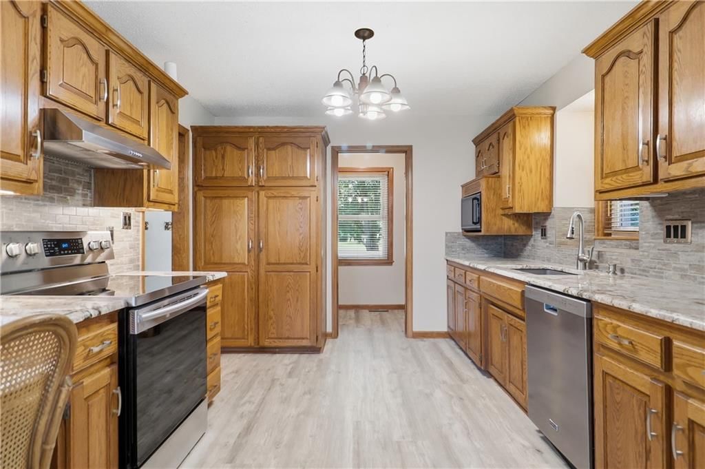 12306 E Brookfield Drive — photo 26