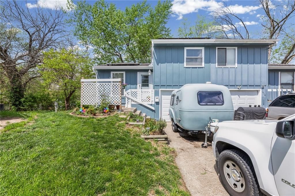 8462 Lane Drive — photo 1