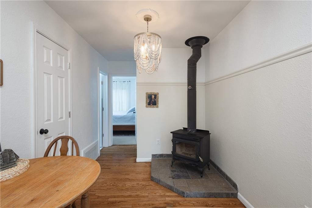 710 Broad Street — photo 17