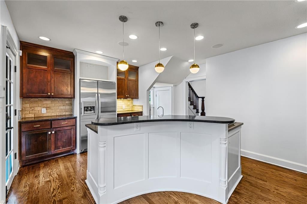 6642 Main Street — photo 18