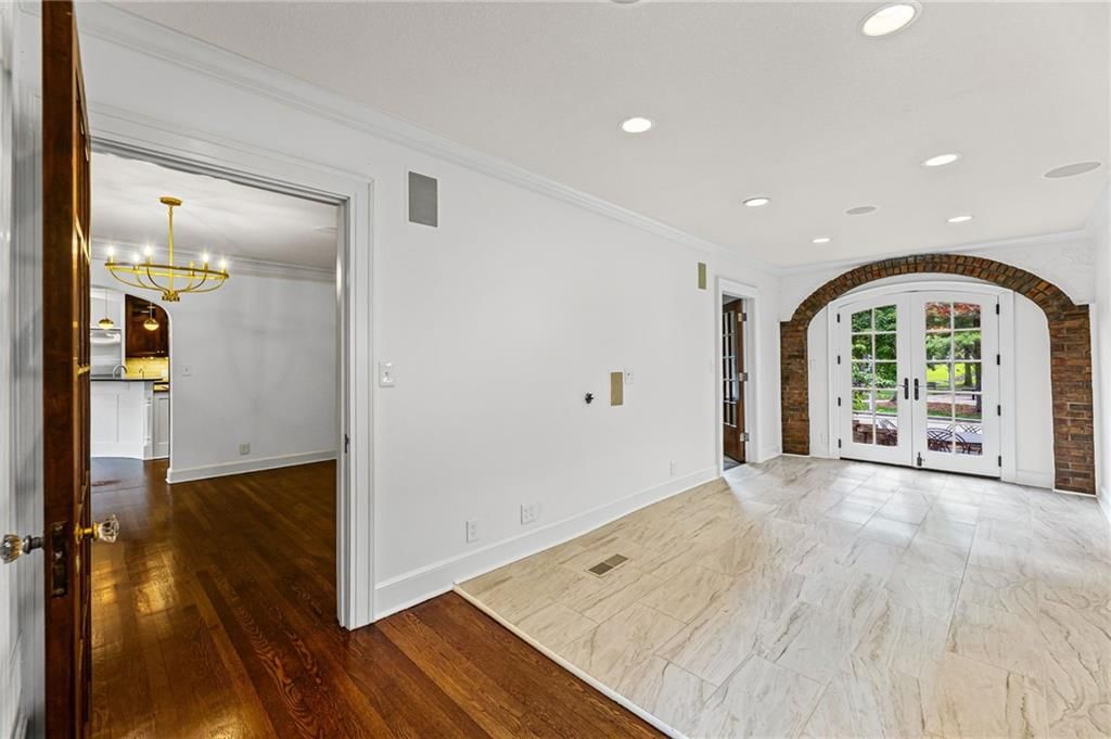6642 Main Street — photo 23