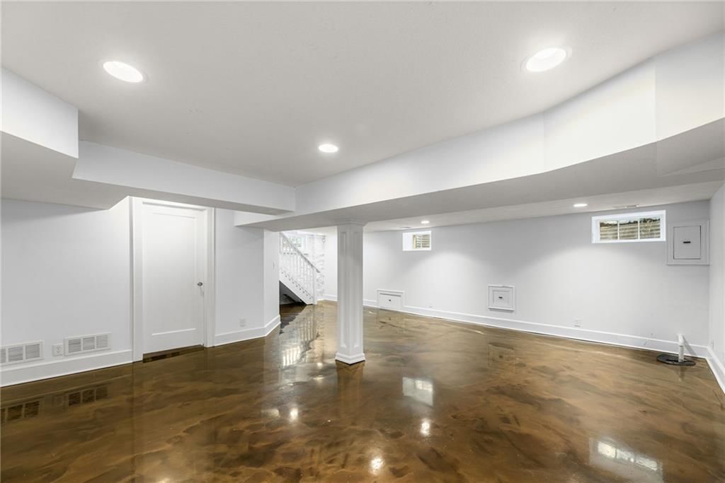6642 Main Street — photo 39