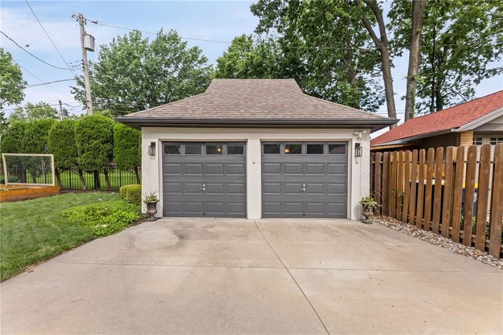 6642 Main Street — photo 43