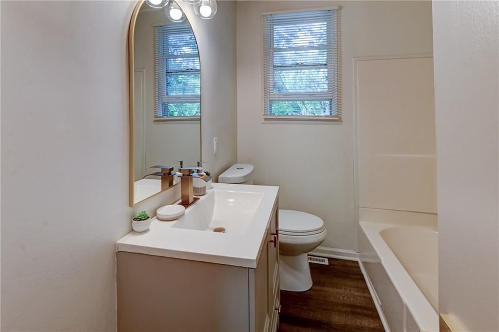 6314 E 149th Street — photo 12