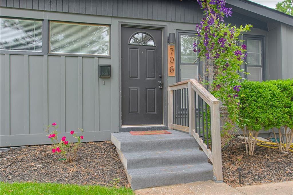 708 S CHESTNUT Avenue — photo 3