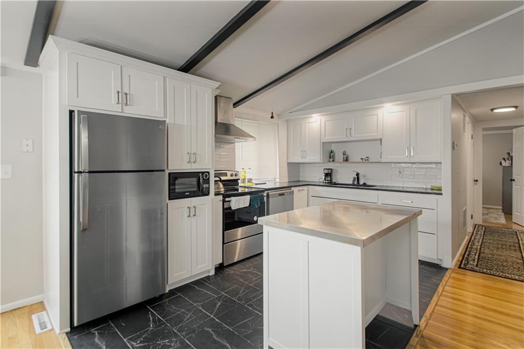 708 S CHESTNUT Avenue — photo 11