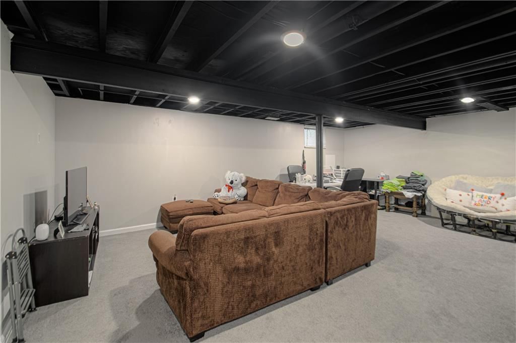 708 S CHESTNUT Avenue — photo 22