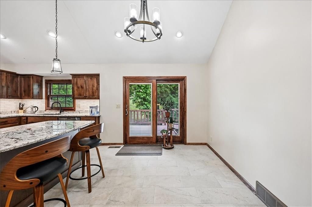 2501 Olde Creek Court — photo 10