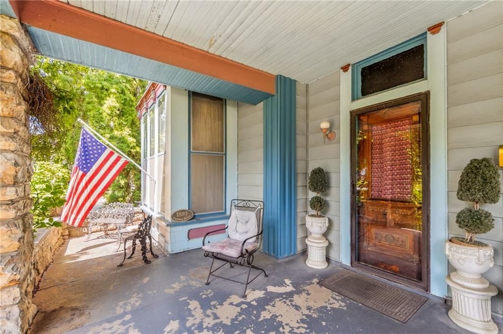 406 E Arthur Street — photo 6