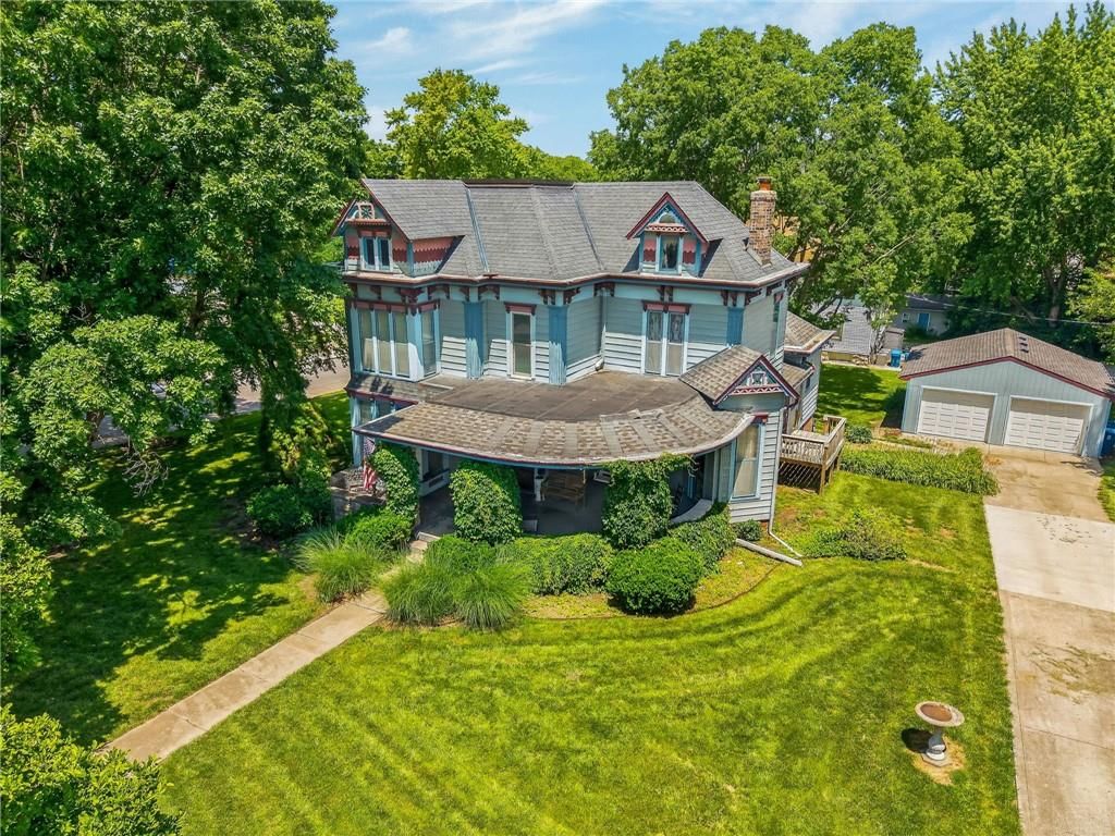406 E Arthur Street — photo 10