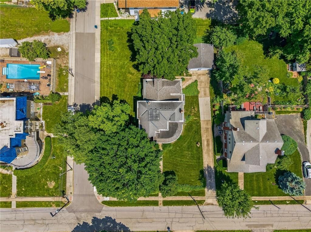 406 E Arthur Street — photo 11