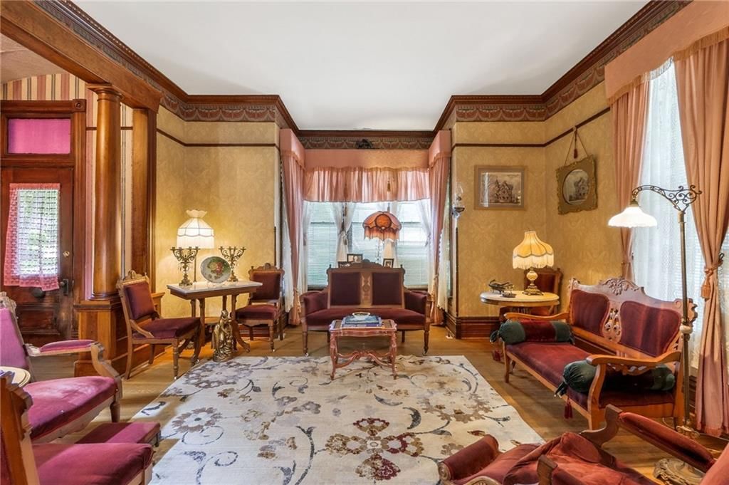 406 E Arthur Street — photo 16