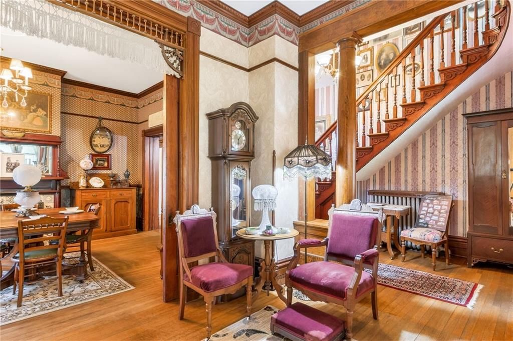 406 E Arthur Street — photo 18