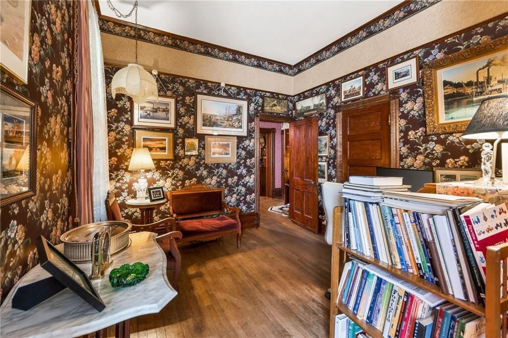 406 E Arthur Street — photo 27