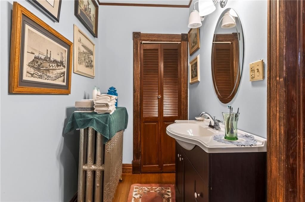 406 E Arthur Street — photo 30