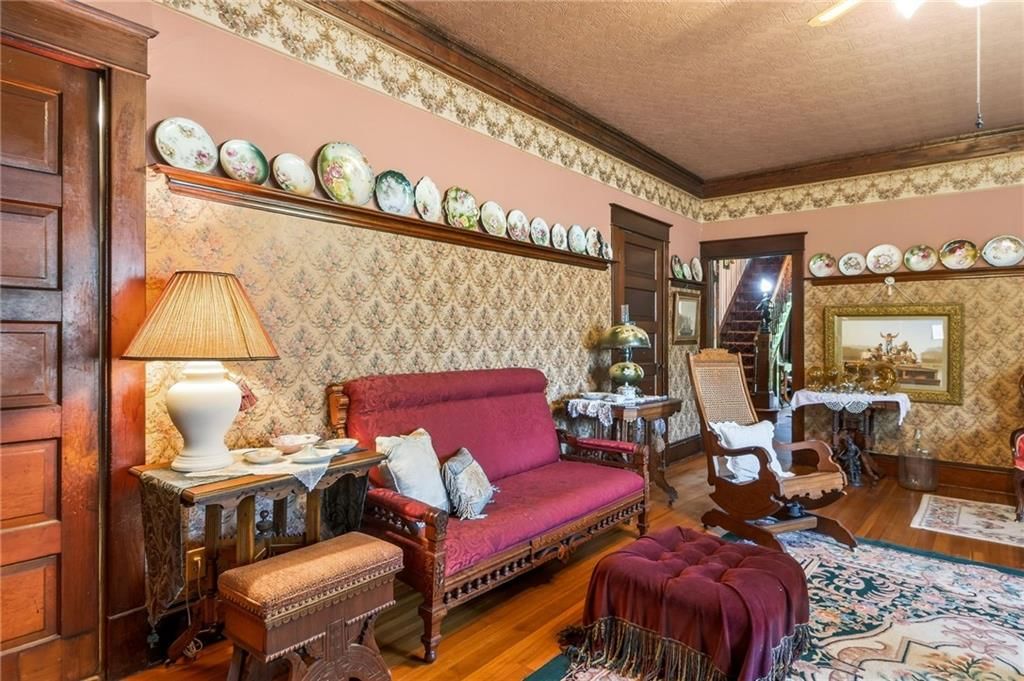 406 E Arthur Street — photo 34