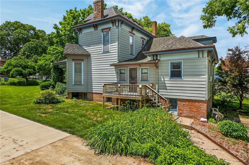 406 E Arthur Street — photo 61