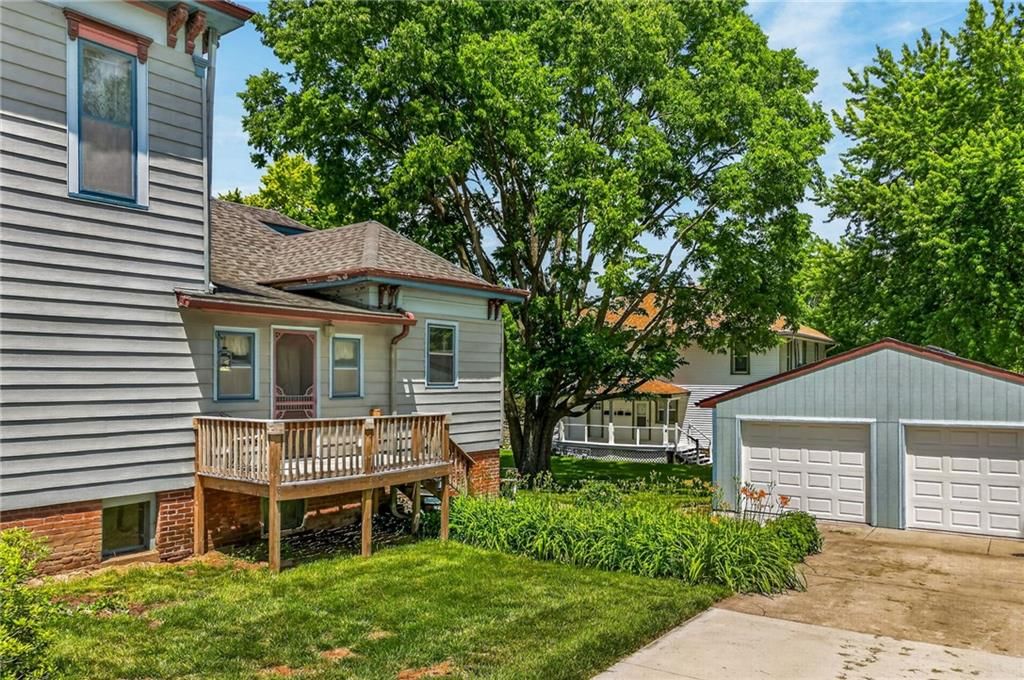 406 E Arthur Street — photo 62