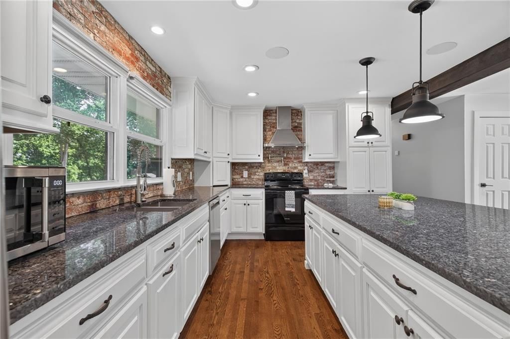 708 S Harrison Street — photo 10