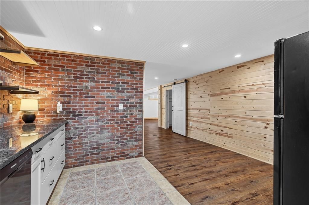 708 S Harrison Street — photo 29
