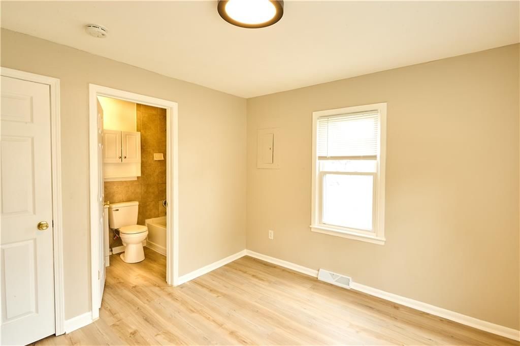 115 E 80th Terrace — photo 11