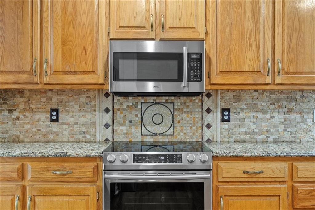 14436 Hemlock Street — photo 14