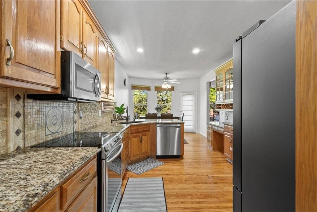 14436 Hemlock Street — photo 15