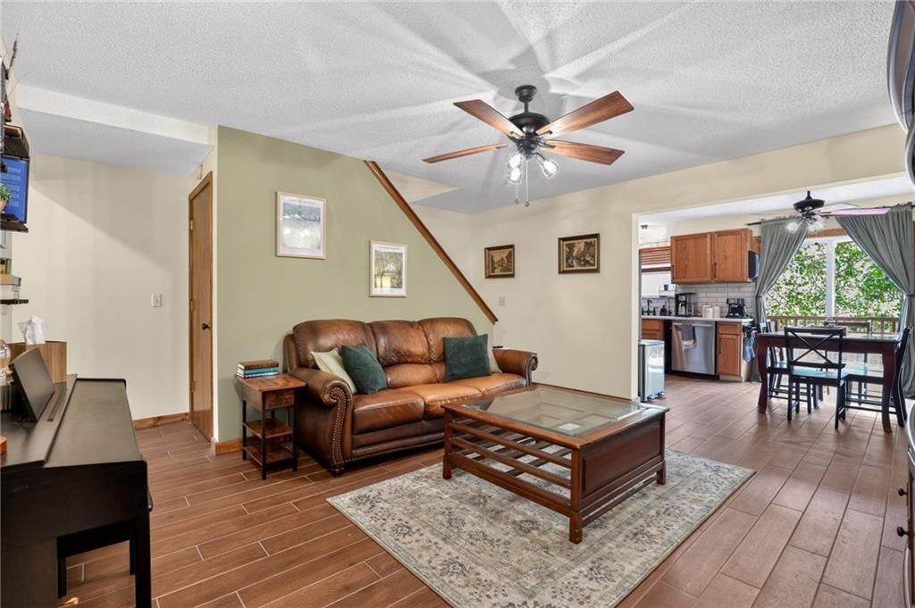9930 N Cherry Drive — photo 3
