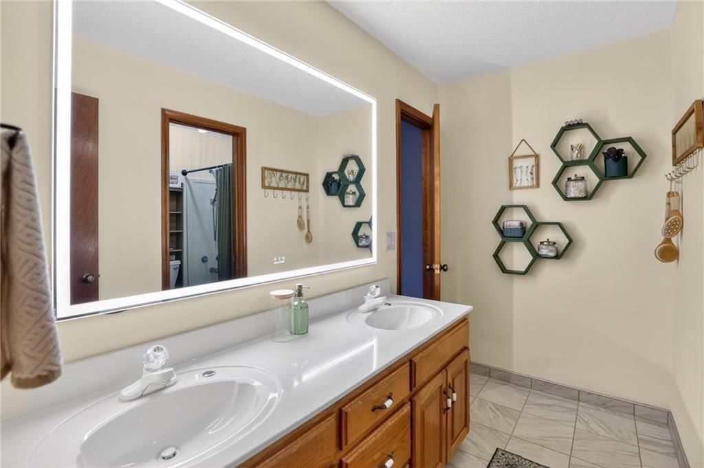 9930 N Cherry Drive — photo 12