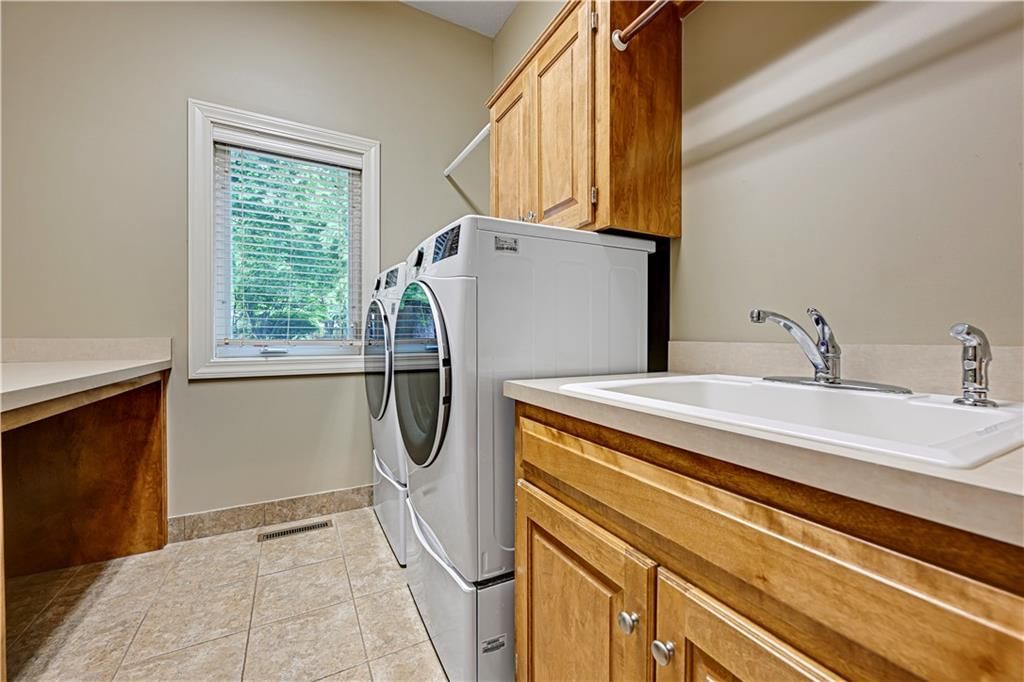 5609 Roundtree Street — photo 20