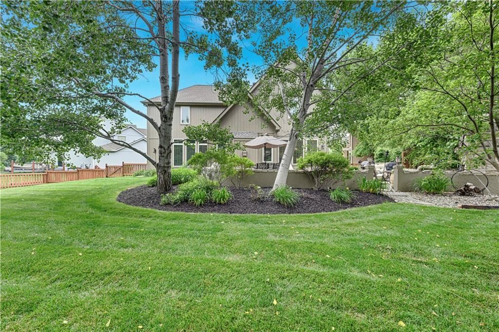 5609 Roundtree Street — photo 47