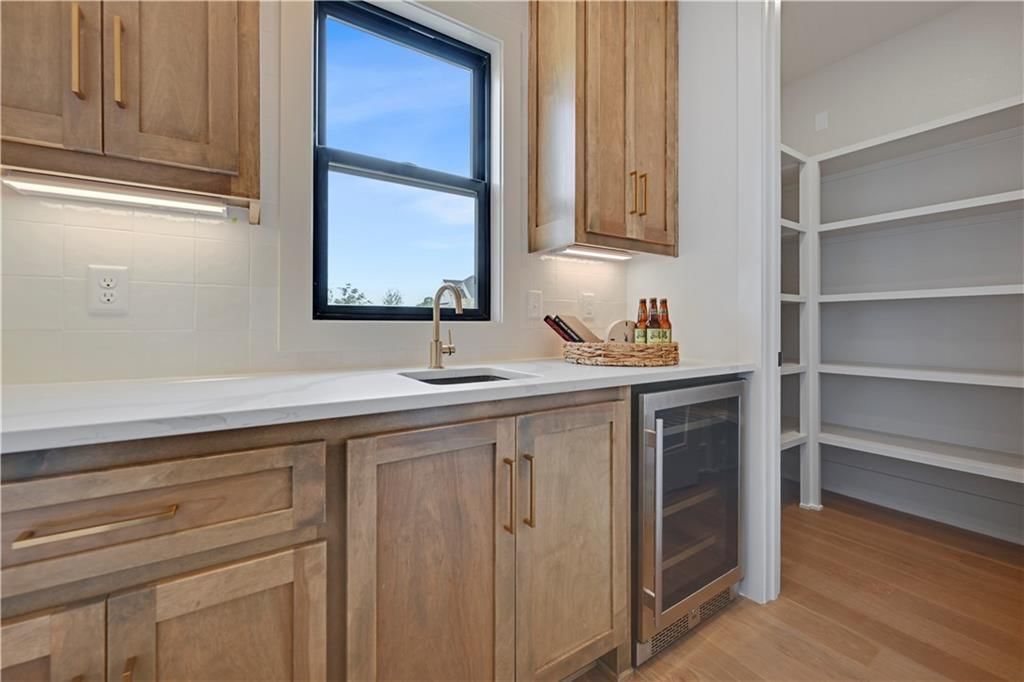 17325 Earnshaw Street — photo 21