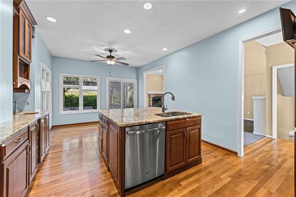 15606 W 79th Terrace — photo 7