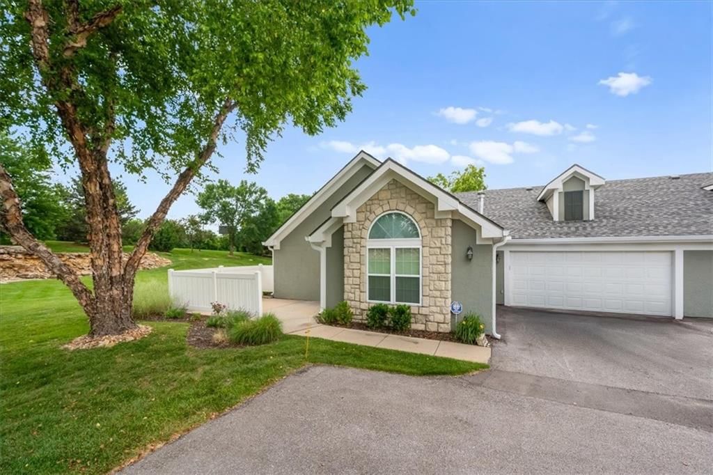 7213 MEADOW VIEW Street — photo 2