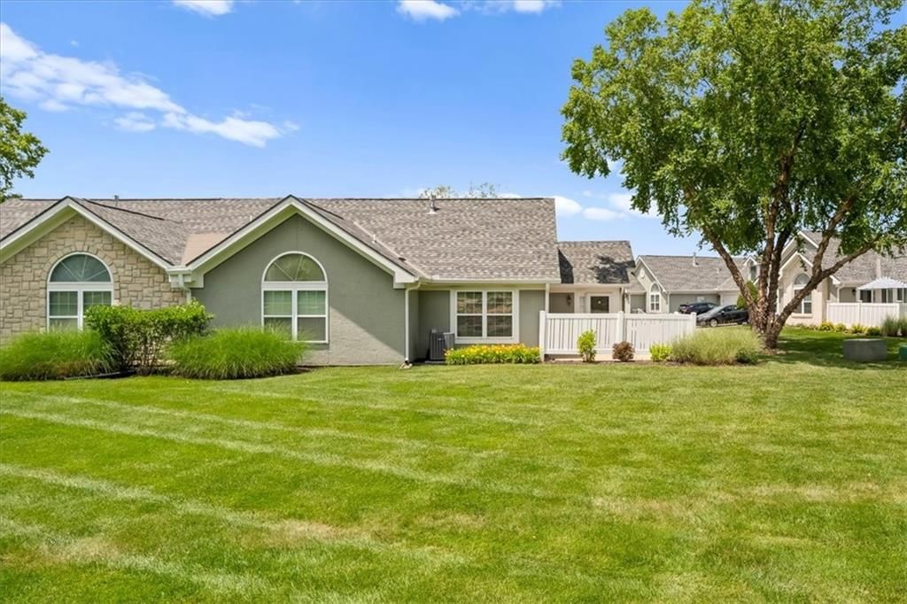 7213 MEADOW VIEW Street — photo 20