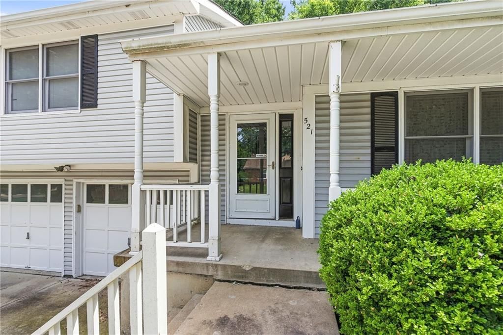 521 Airway Lane — photo 4