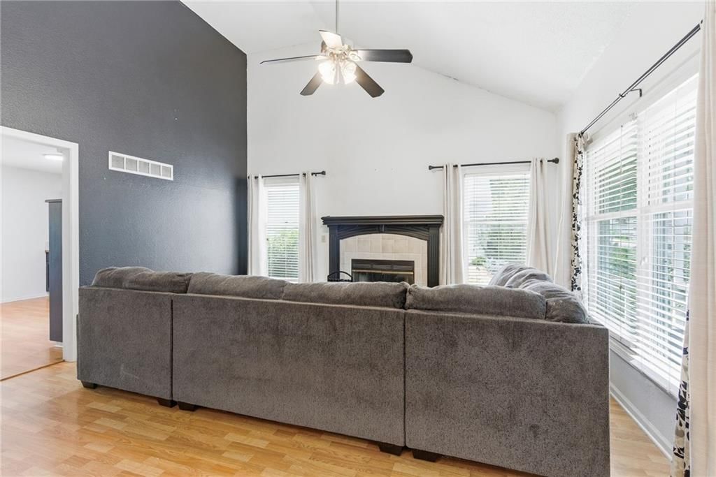 521 Airway Lane — photo 8