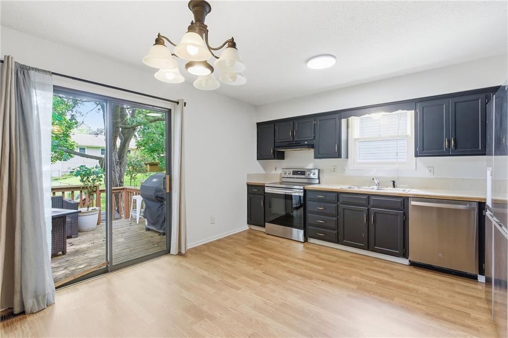 521 Airway Lane — photo 16