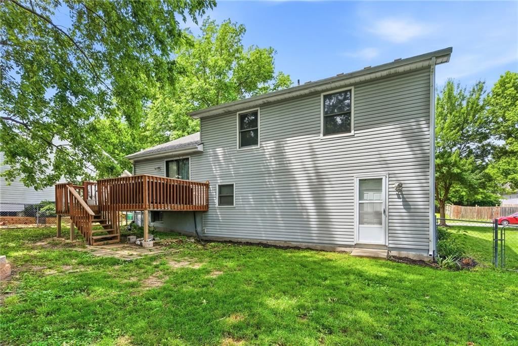 521 Airway Lane — photo 36