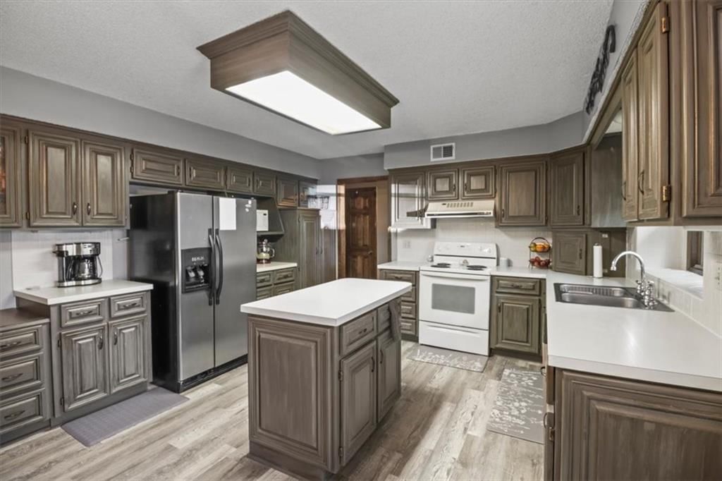 3705 S Marion Court — photo 10