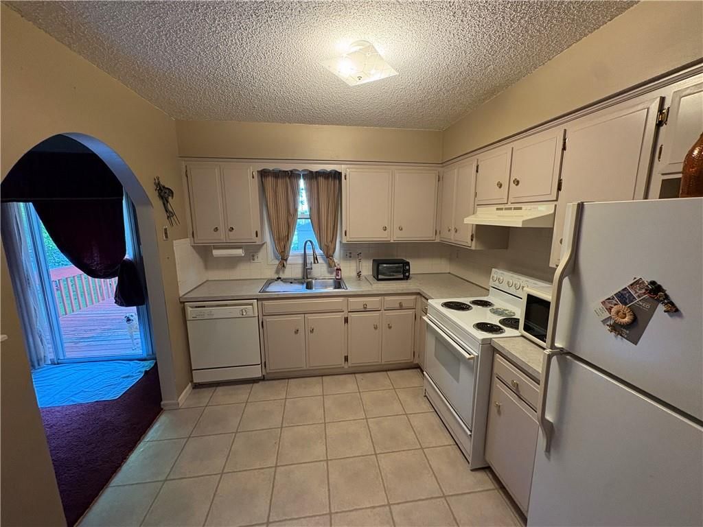 1404 NW Sandalwood Court — photo 10