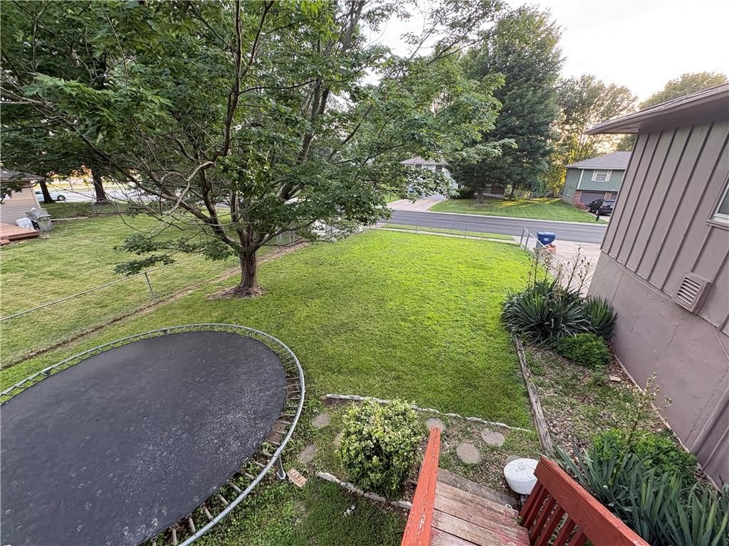 1404 NW Sandalwood Court — photo 24