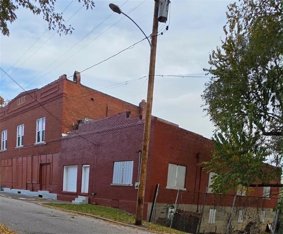 1621 N 25th Street — photo 2