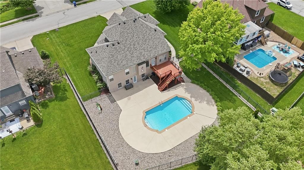 1305 SW Crystal Creek Place — photo 32