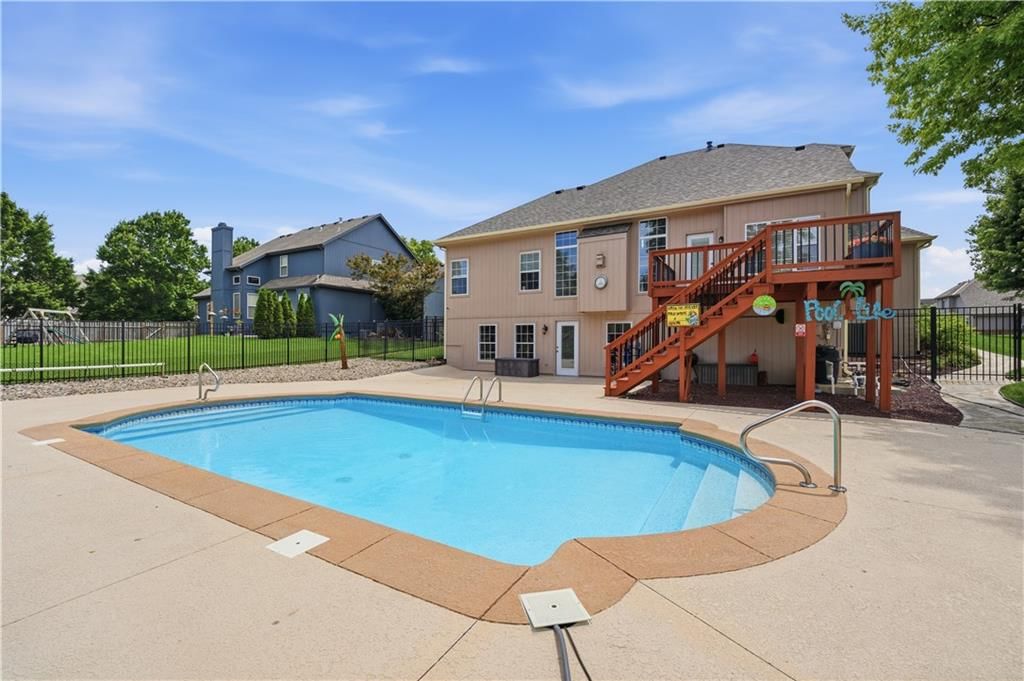 1305 SW Crystal Creek Place — photo 43