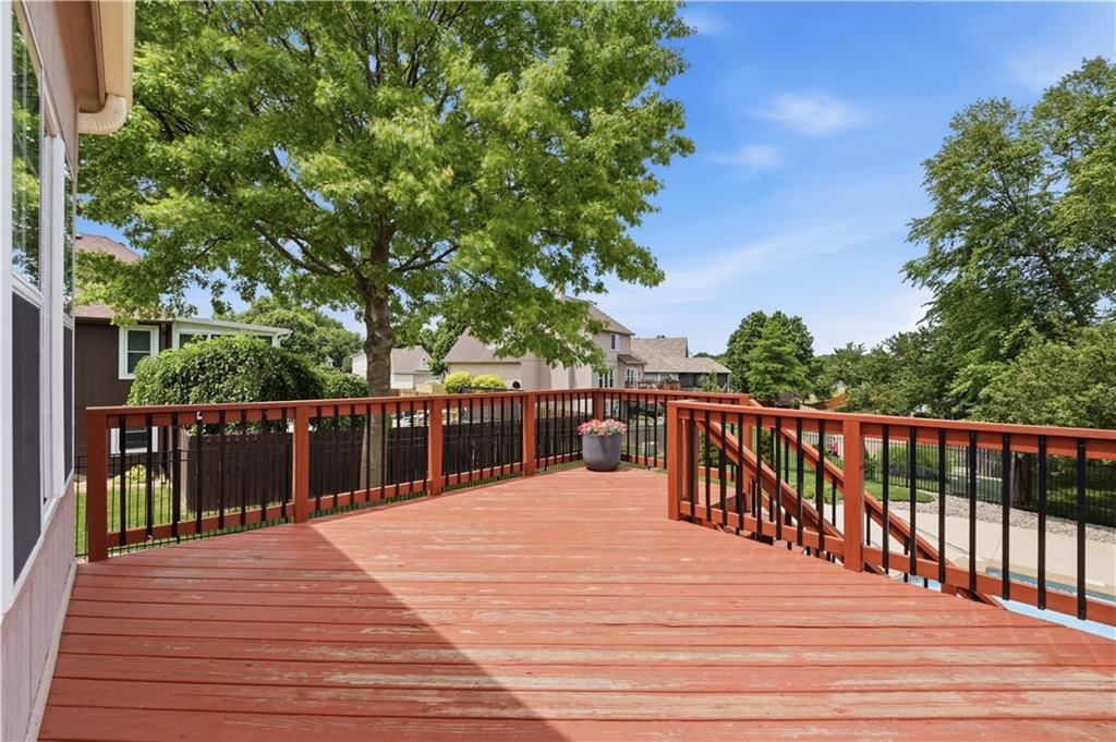 1305 SW Crystal Creek Place — photo 48